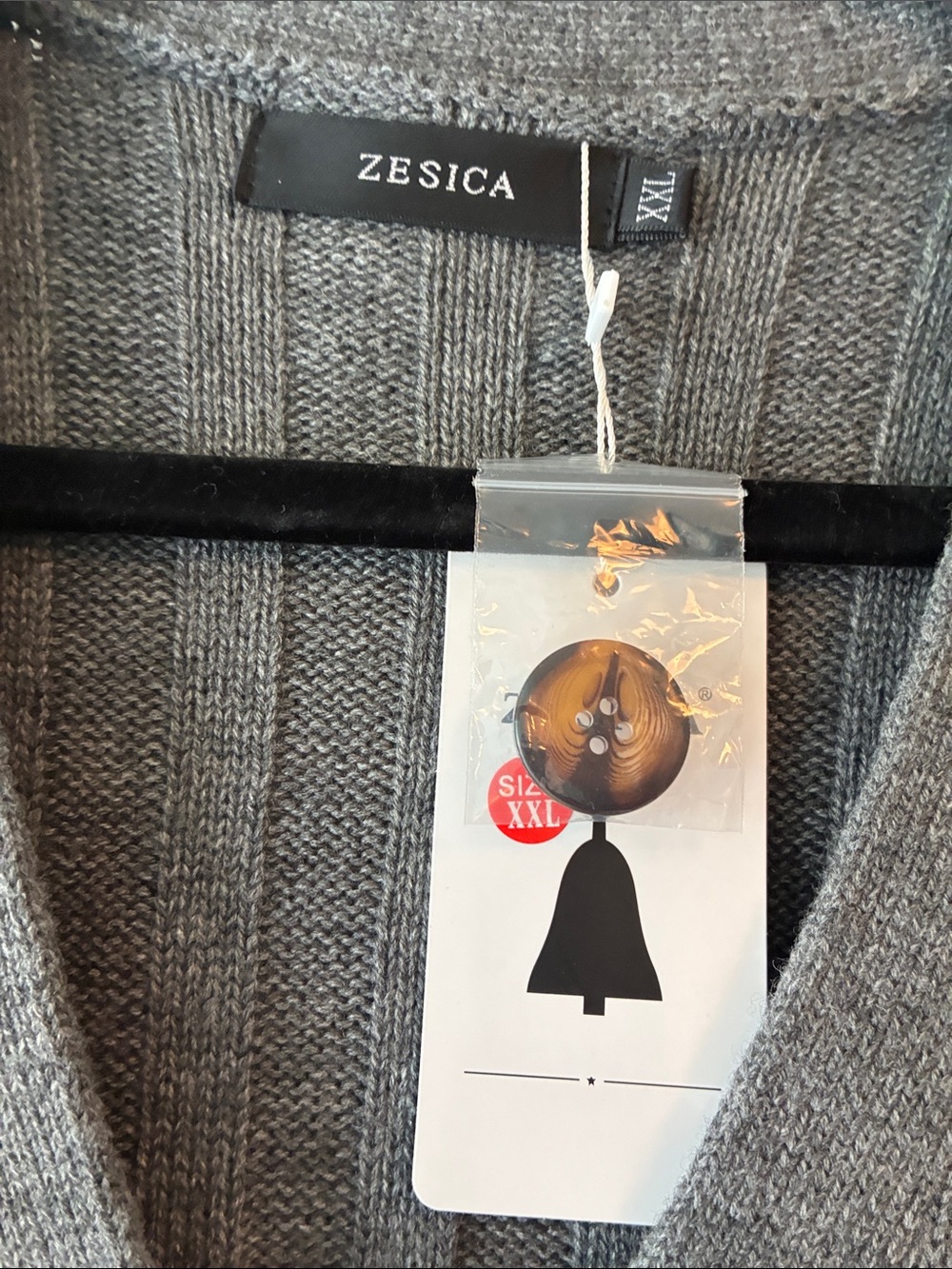 Zesica Women's Gray Cable Knit Button-Up Cardigan - Picture 2 of 3
